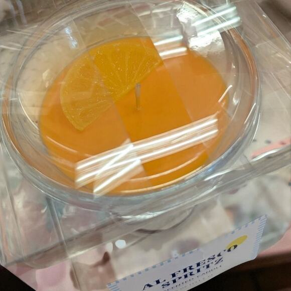 2-PK - 5oz Cocktail Glass Candles – Al Fresco Spritz – Citrus Floral Scent - Picture 4 of 7